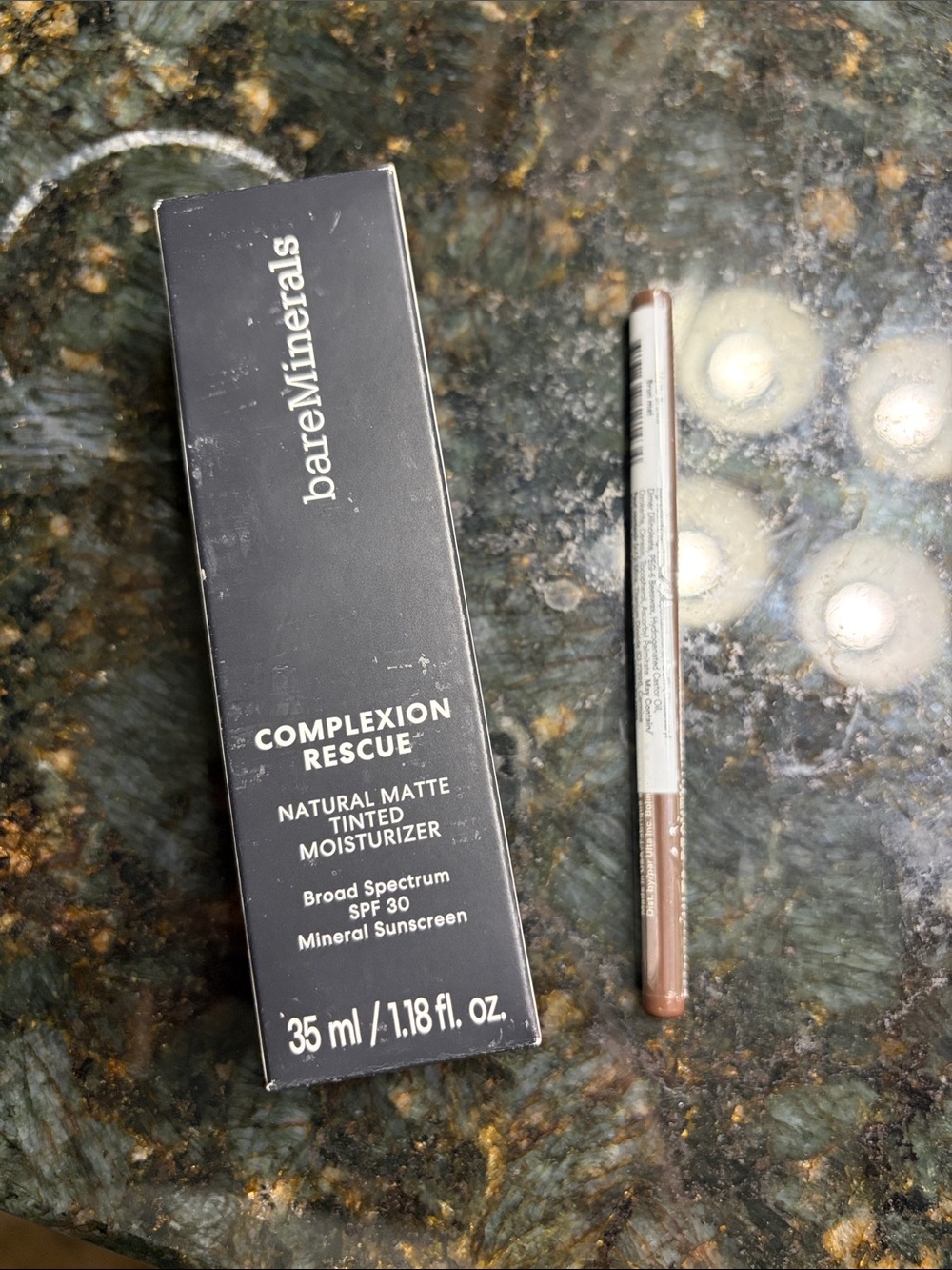 MakeUp Bundle- bareMinerals NWT